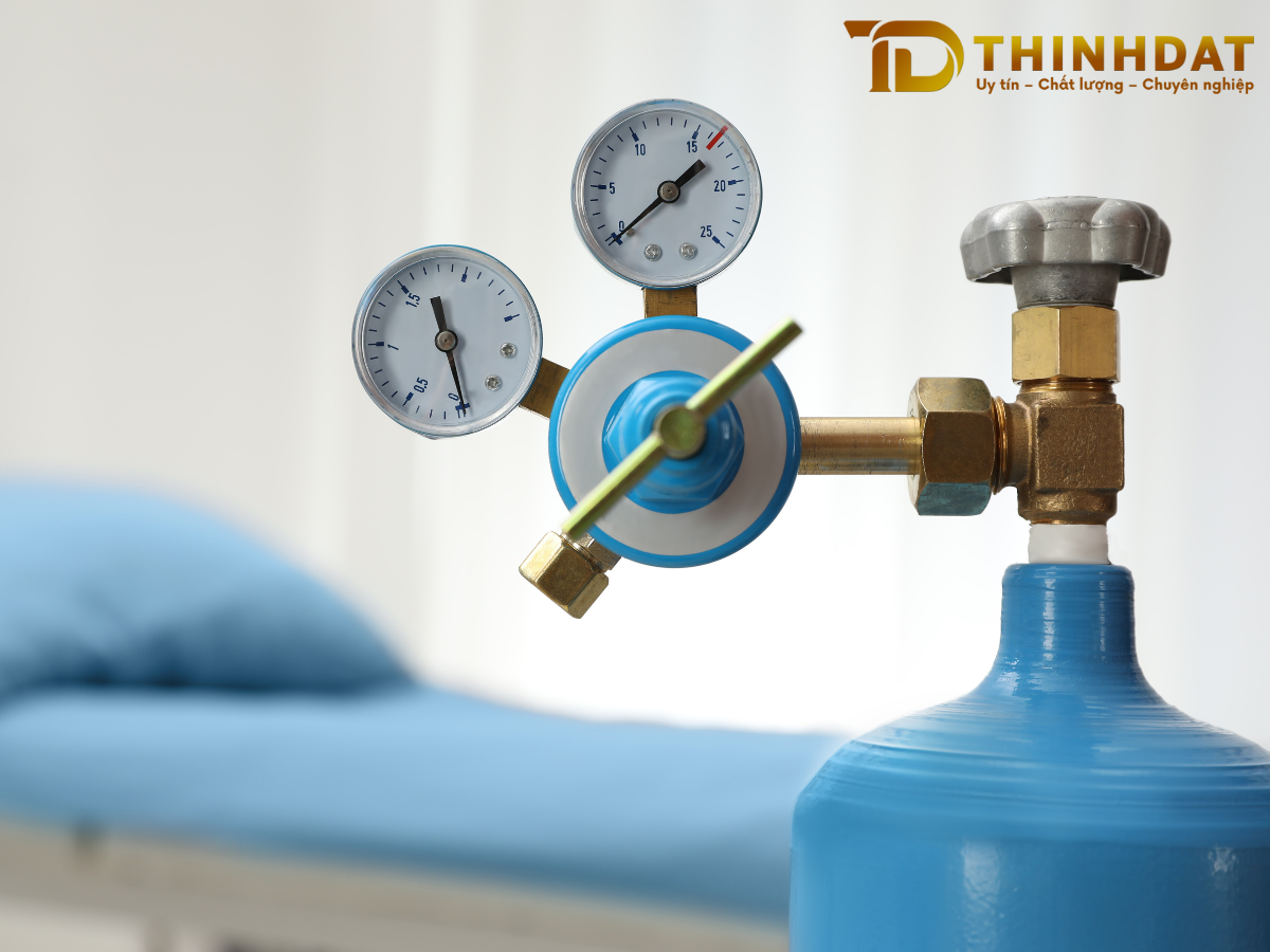 Những điều cần biết về hạn sử dụng và bảo dưỡng bình oxy